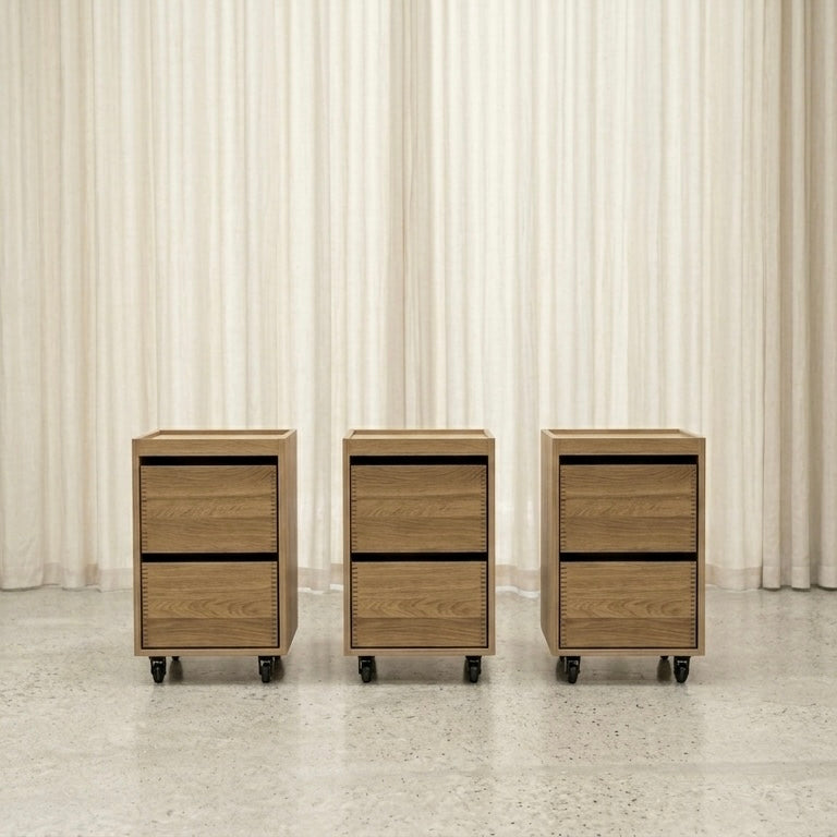 MY CADDY Skuffedisse i massiv egetræ